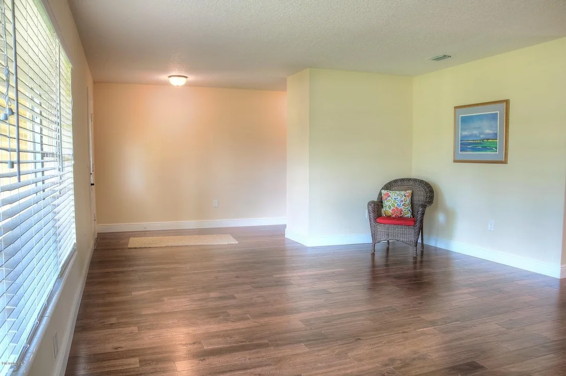 Photo of 400 Oak Ridge Drive