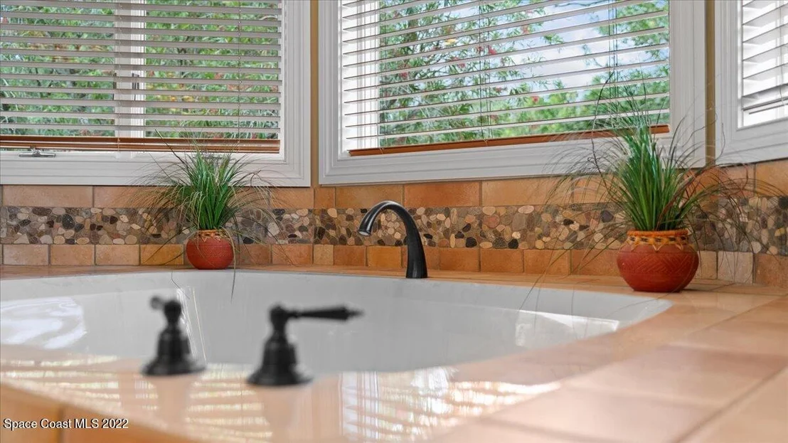 Photo of 873 Oak Park Drive