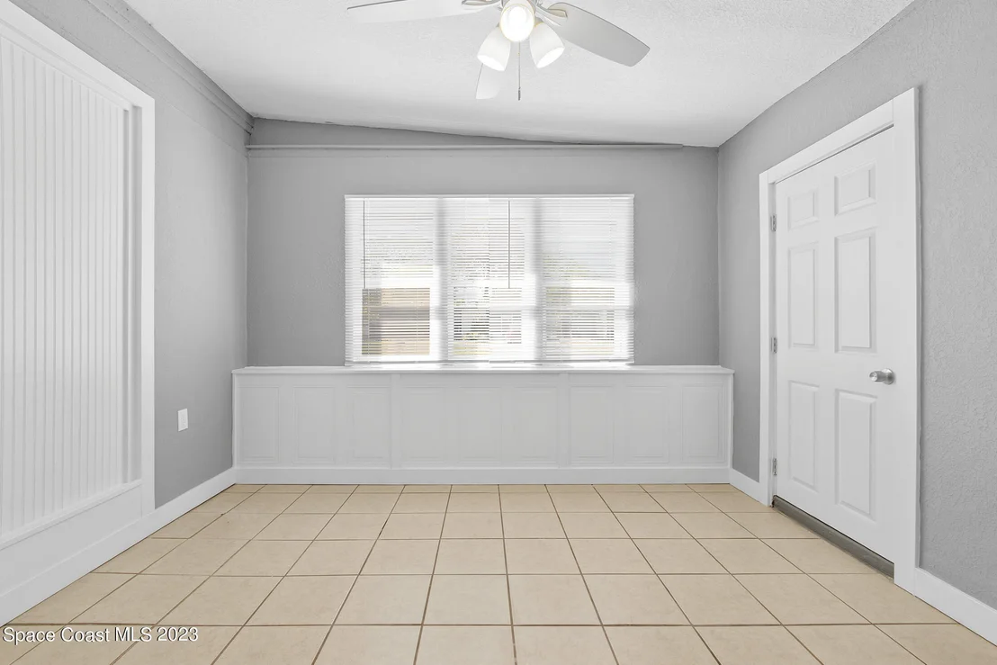 Photo of 1044 Myrtle Lane