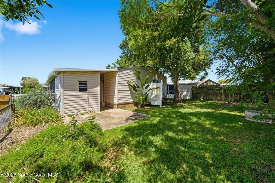 Photo of 1831 Coco Plum Street NE