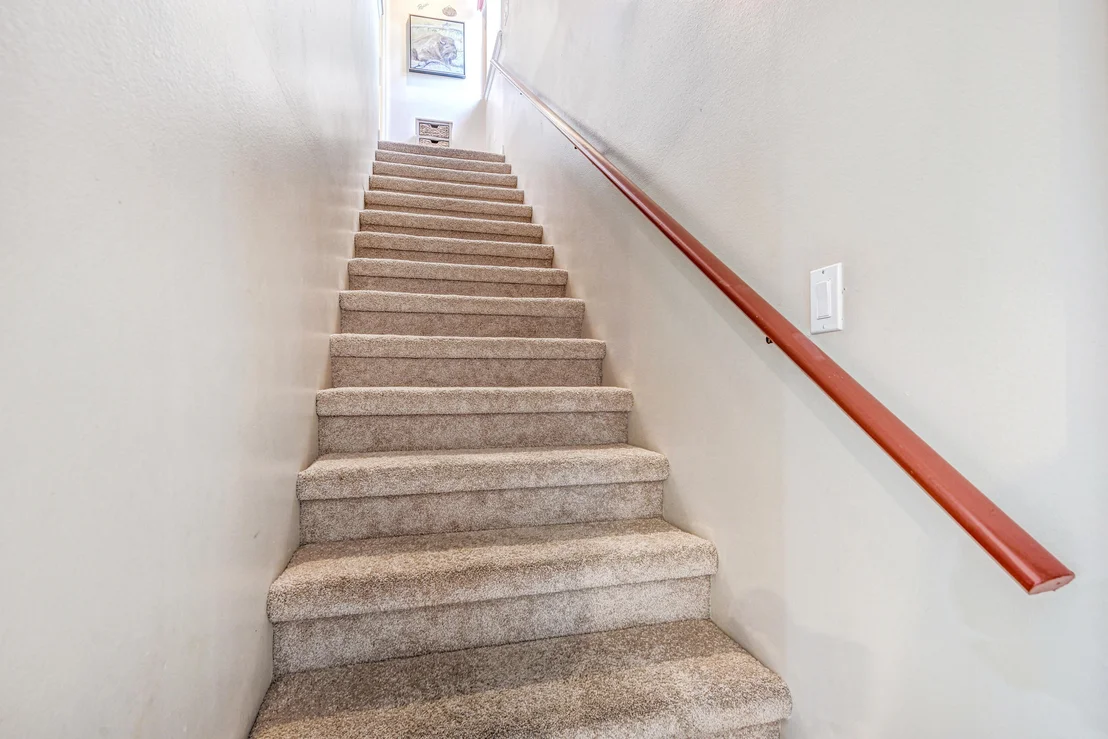 Photo of 225 Ormond Drive S