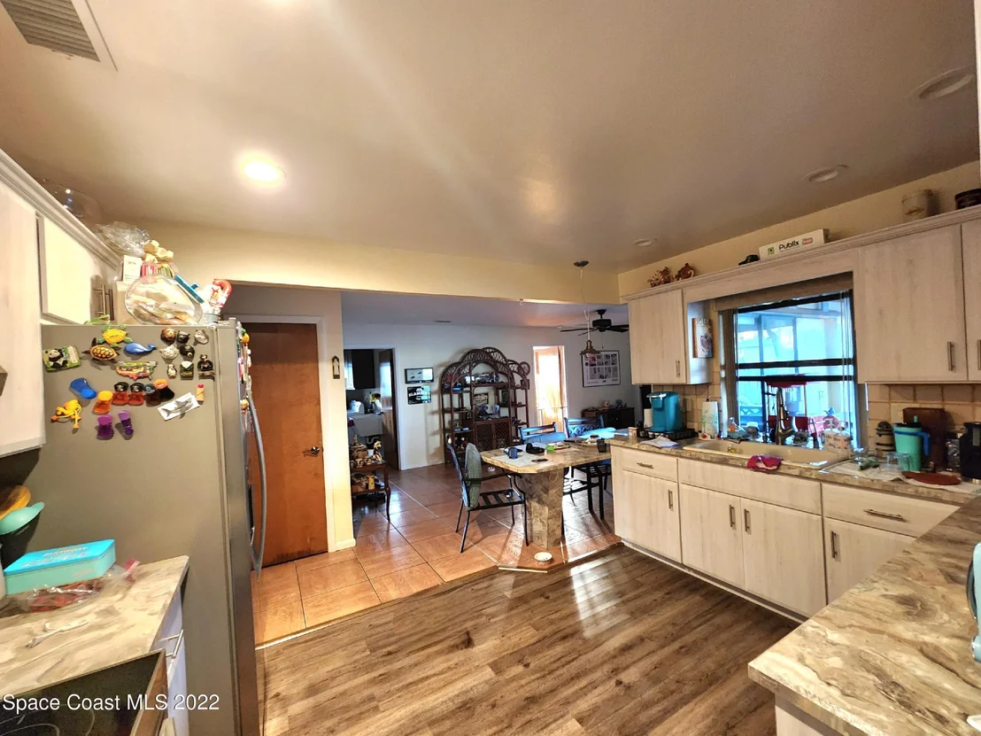 Photo of 502 Sunset Boulevard
