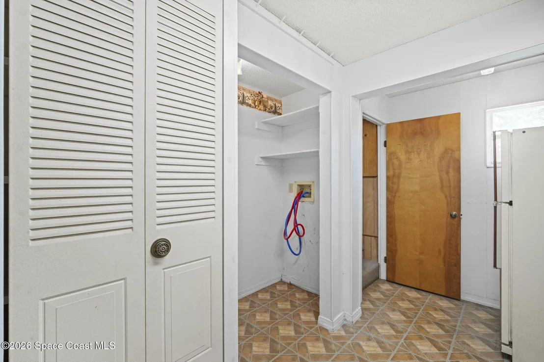 Photo of 945 Bluegrass Lane