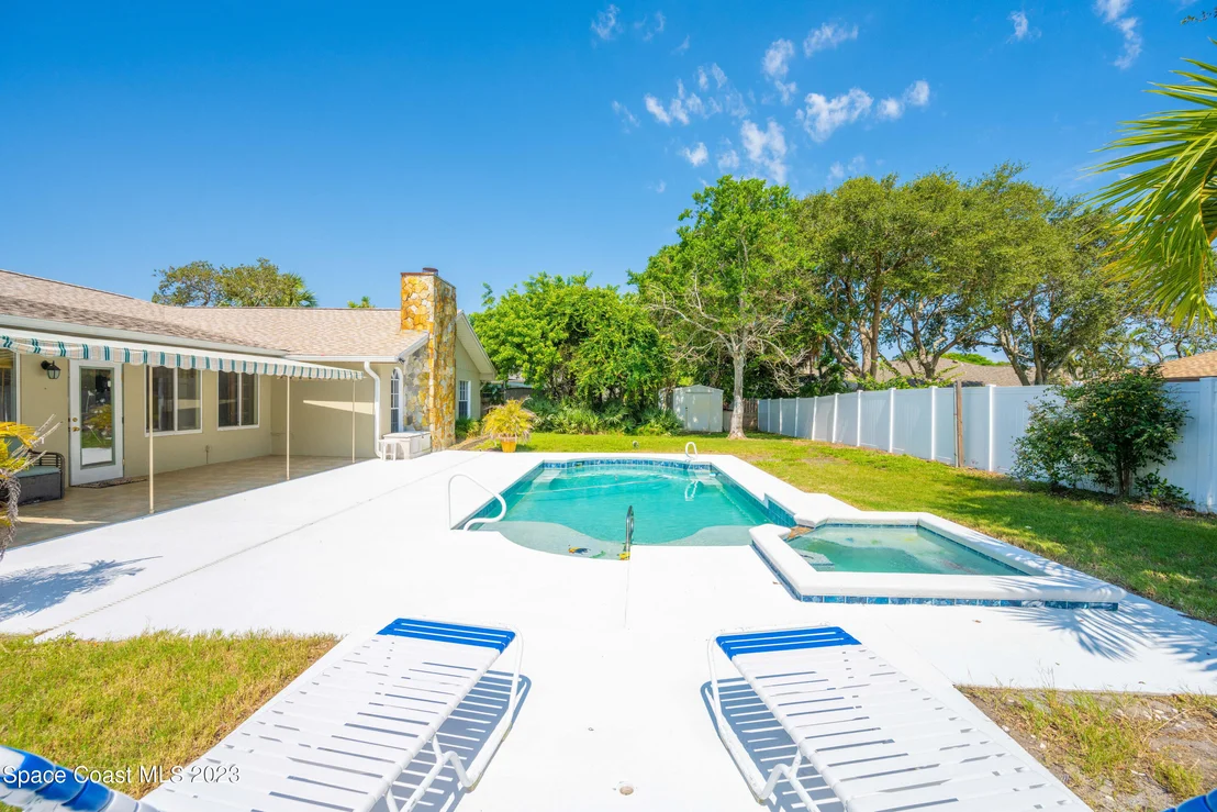 Photo of 450 Monaco Drive