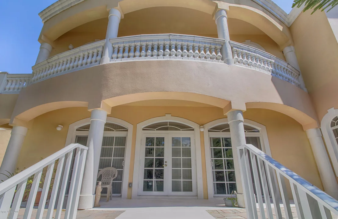 Photo of 1996 Hedden Place