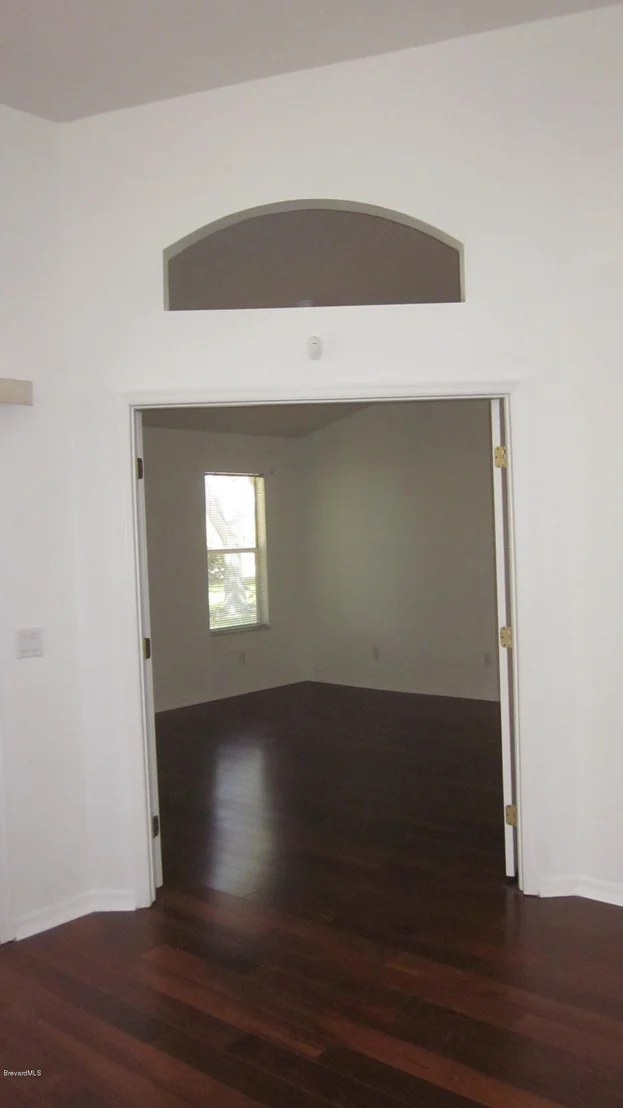 Photo of 474 Prestwick Court