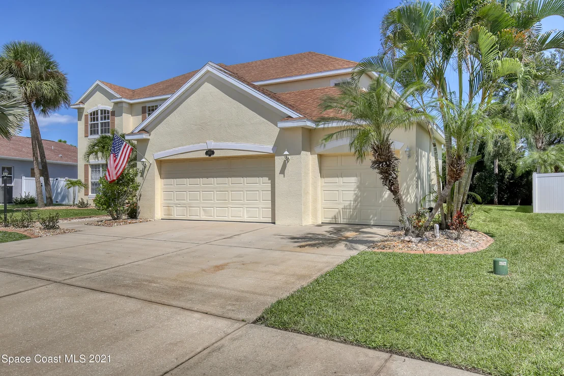Photo of 3266 Peninsula Circle