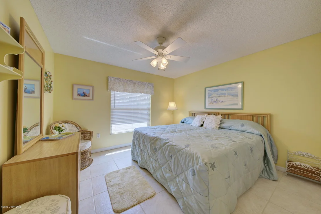 Photo of 452 Saint Johns Street
