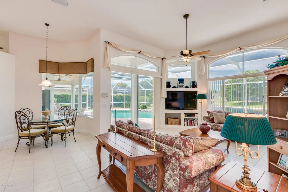 Photo of 541 Carmel Drive