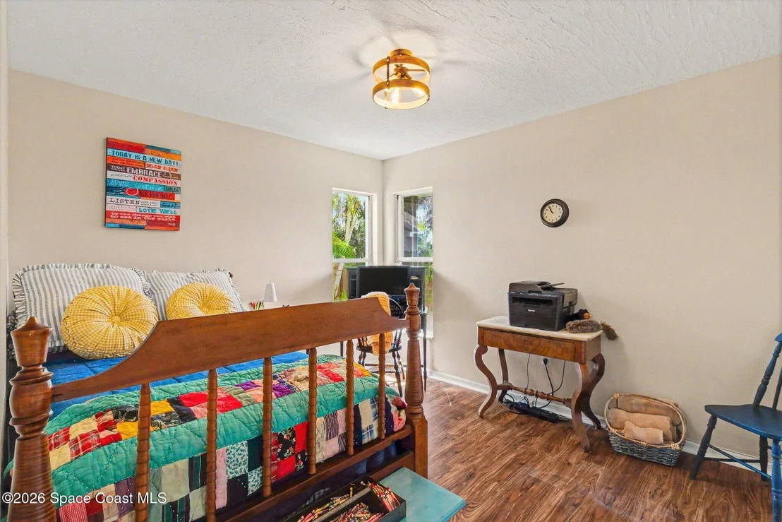 Photo of 1051 Mandarin Drive NE