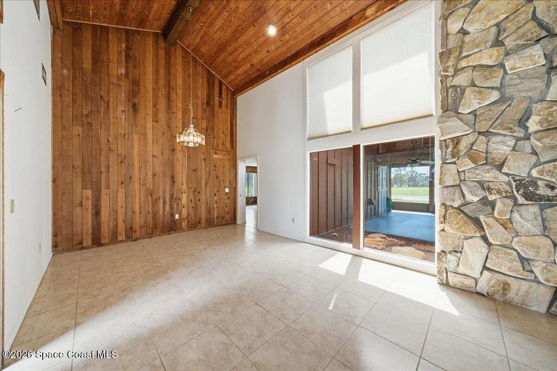 Photo of 653 Doral Lane