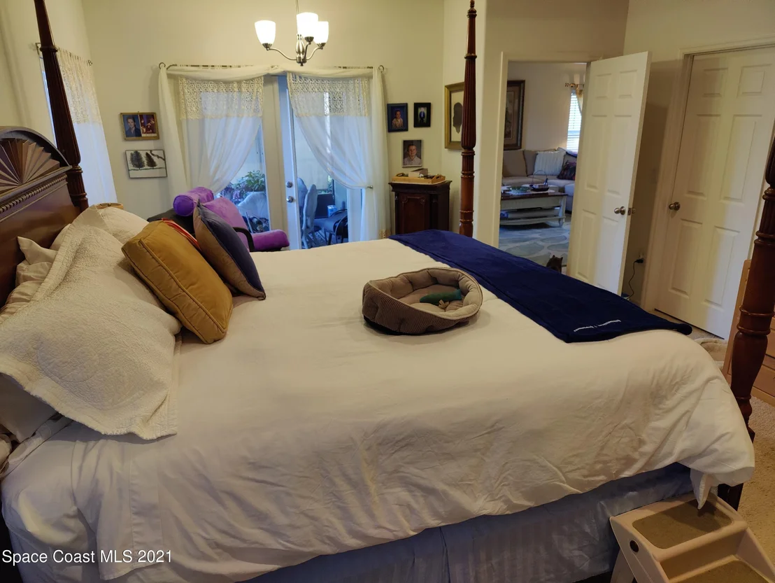 Photo of 571 Trymore Drive SE