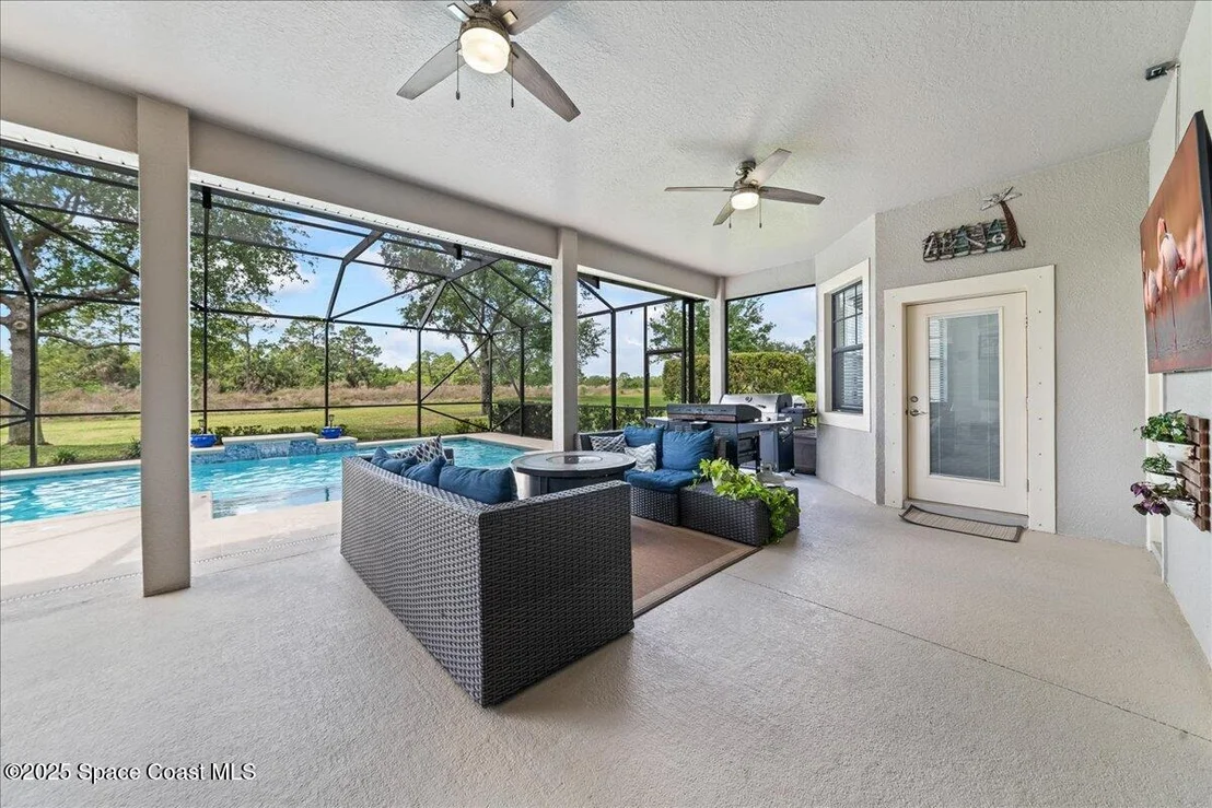 Photo of 2100 Windbrook Drive SE