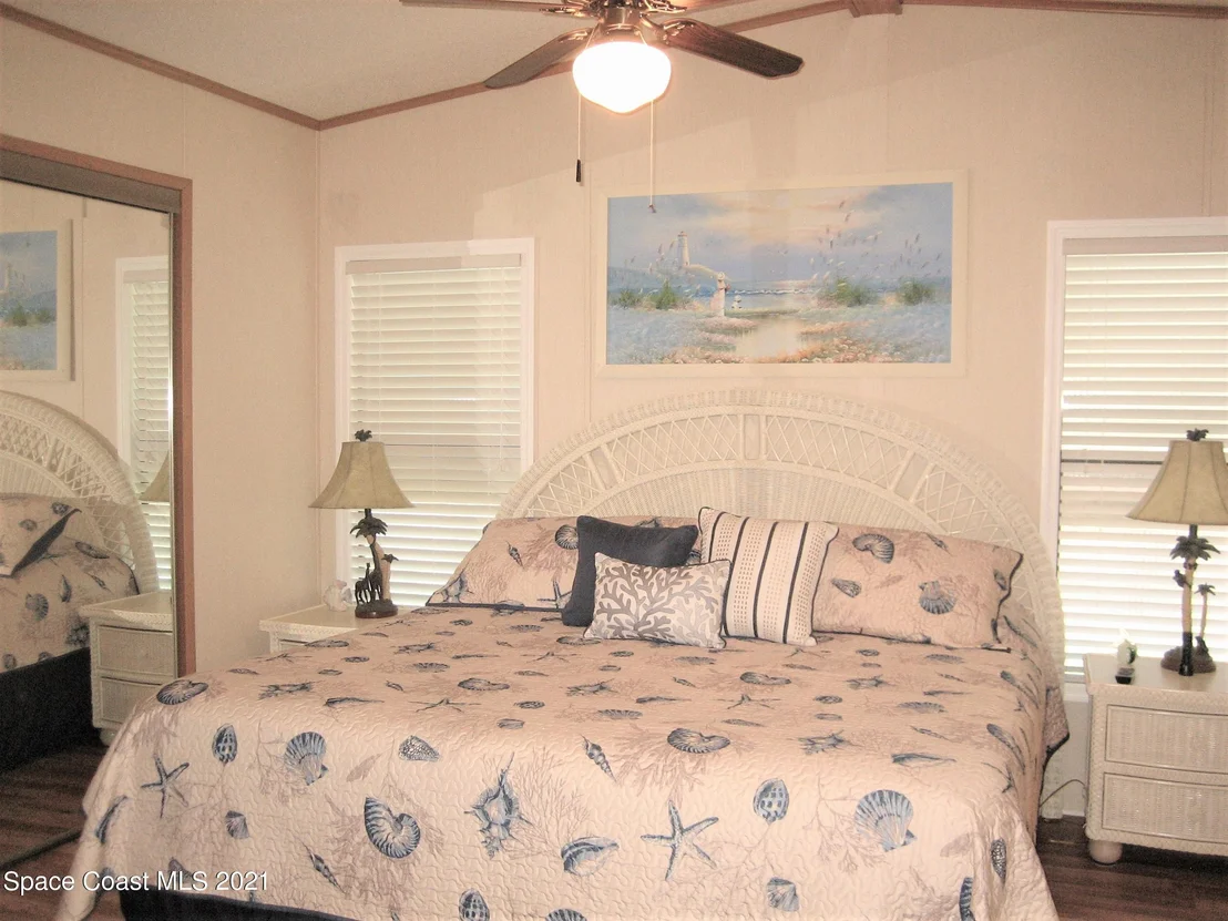 Photo of 2329 Coconut Palm Drive NE