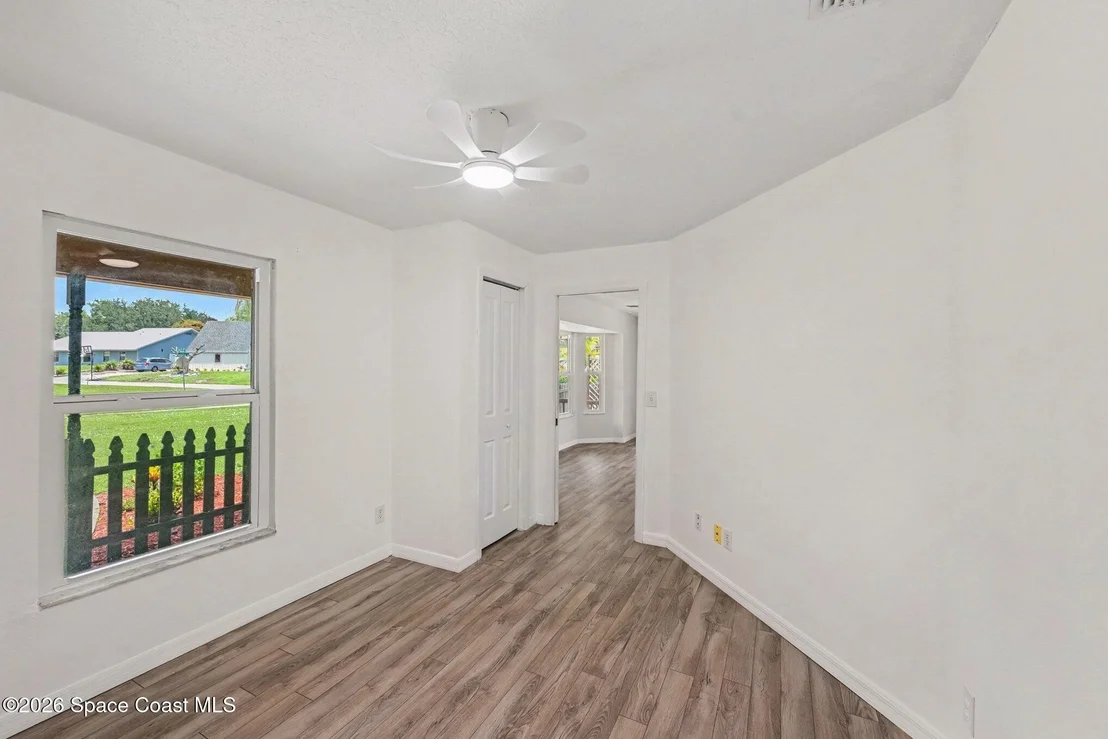 Photo of 1019 Mandarin Drive NE