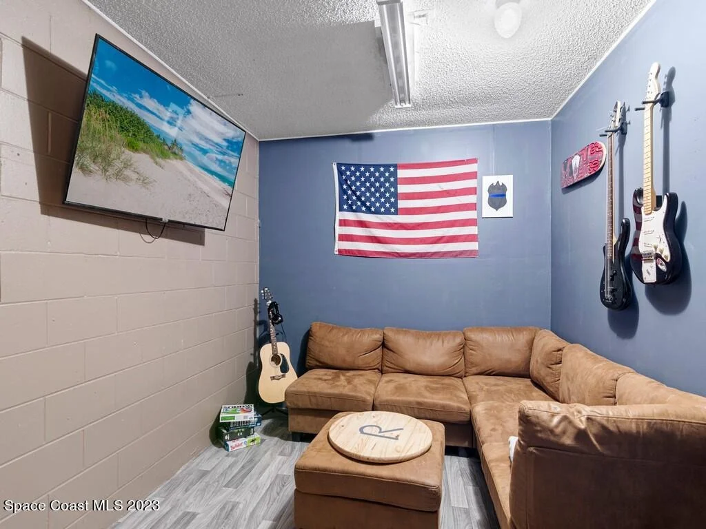 Photo of 2245 4th Place