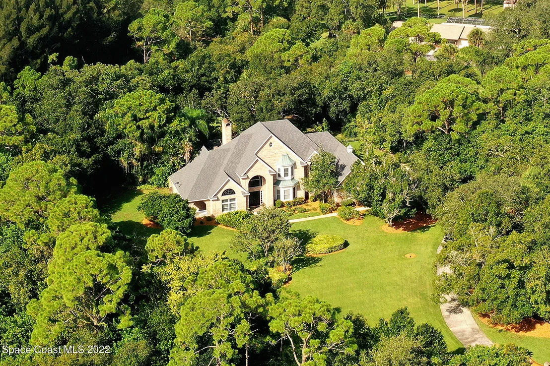 Photo of 3935 Hidden Oaks Lane