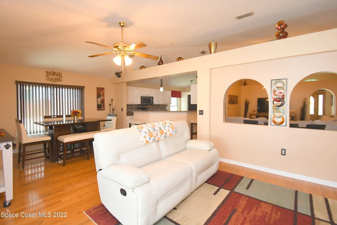 Photo of 4036 Four Lakes Drive