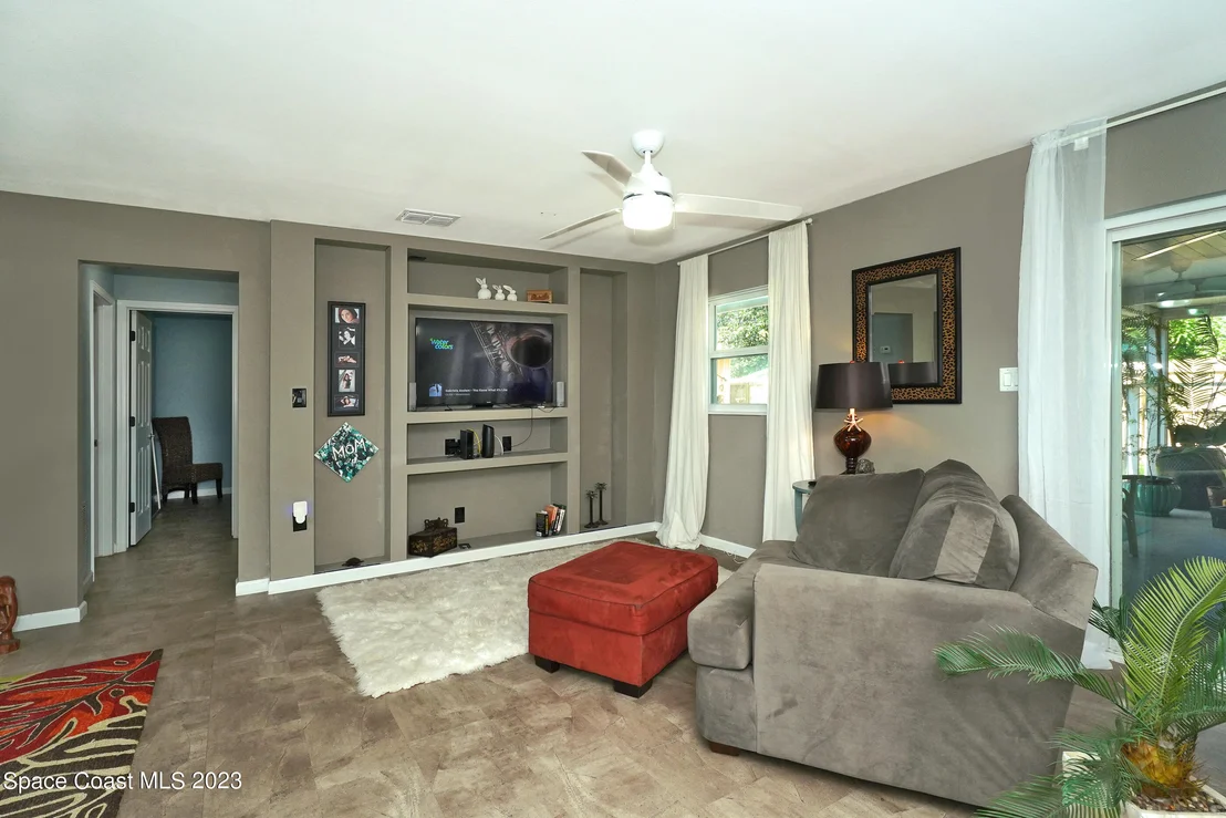 Photo of 705 Prospect Avenue