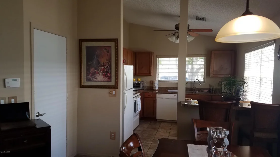 Photo of 1942 Elderberry Court NE