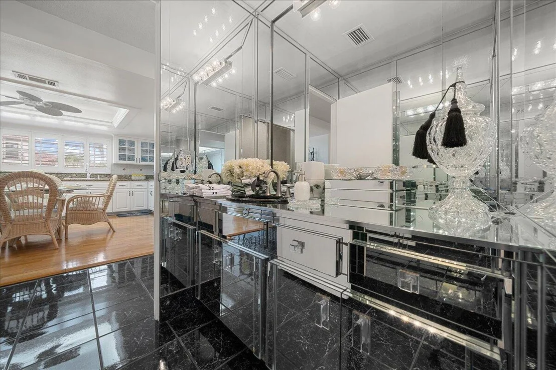 Photo of 716 Malibu Lane