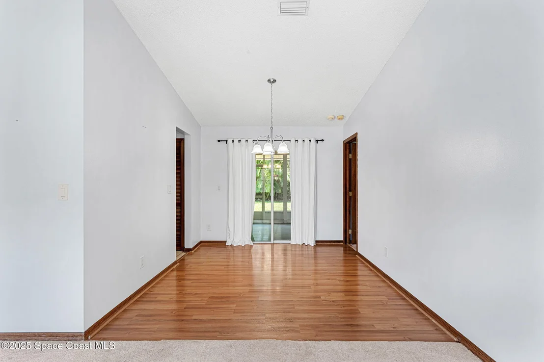 Photo of 396 Dolphin Street