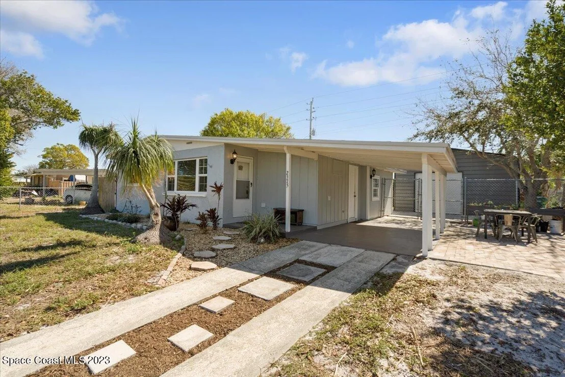 Photo of 2375 Sadler Lane
