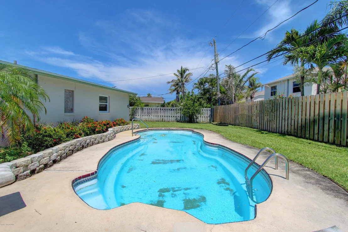 Photo of 913 Bluewater Drive