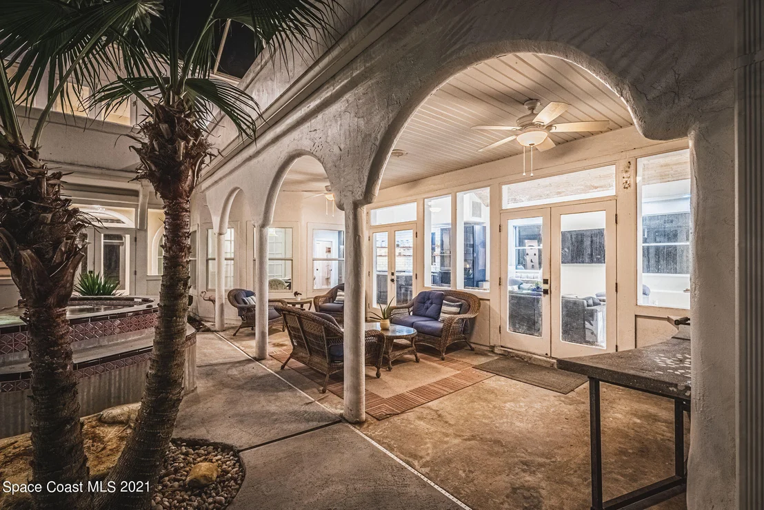 Photo of 472 Peregrine Drive