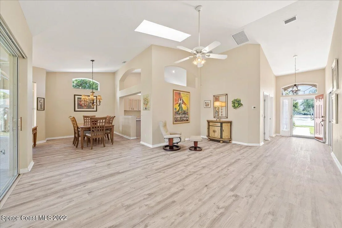 Photo of 7600 Candlewick Drive