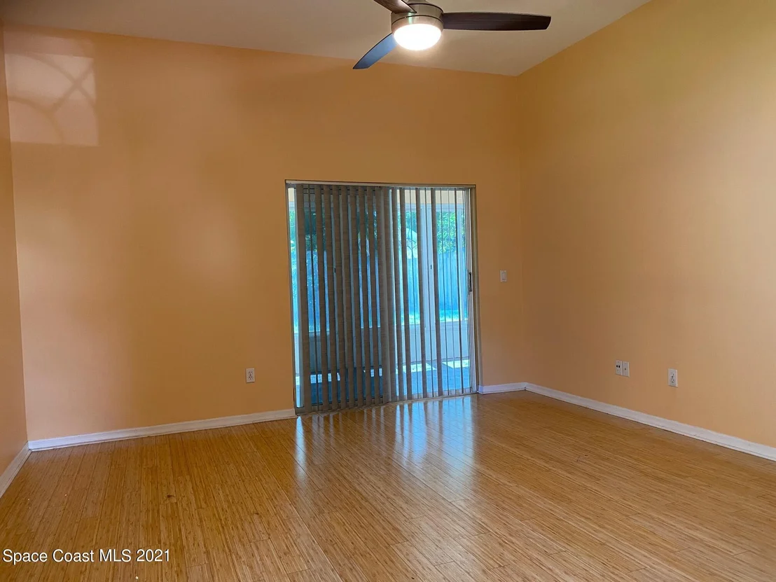 Photo of 935 Osprey Lane