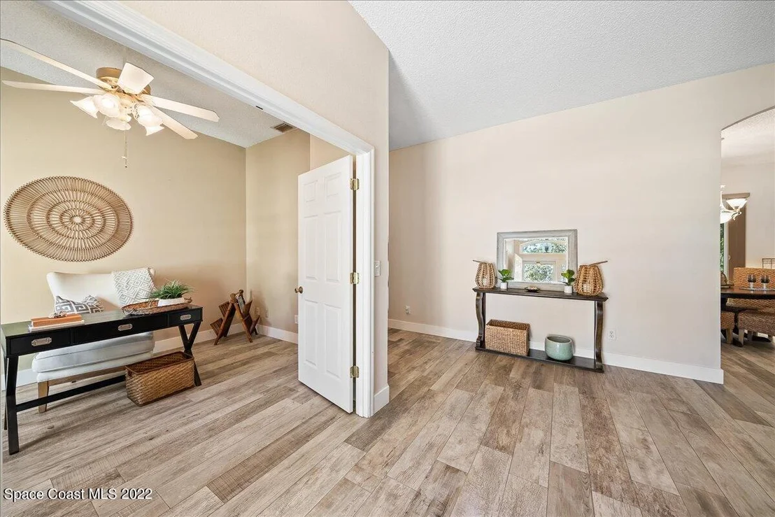 Photo of 5142 Cocoplum Avenue
