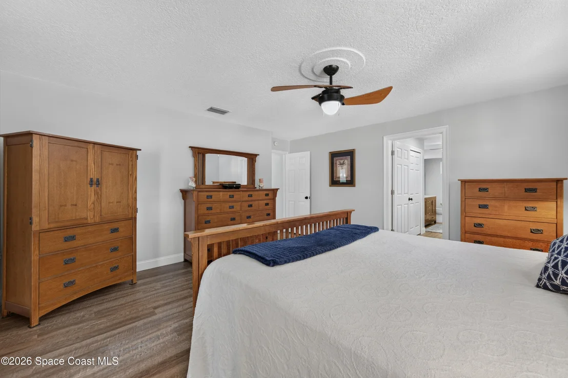 Photo of 5365 Pine Street