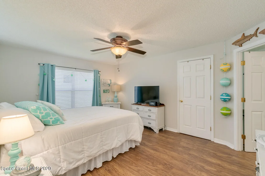Photo of 1591 Whitman Drive