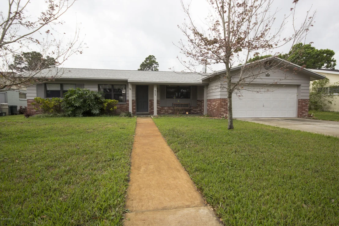 Photo of 863 Westport Drive
