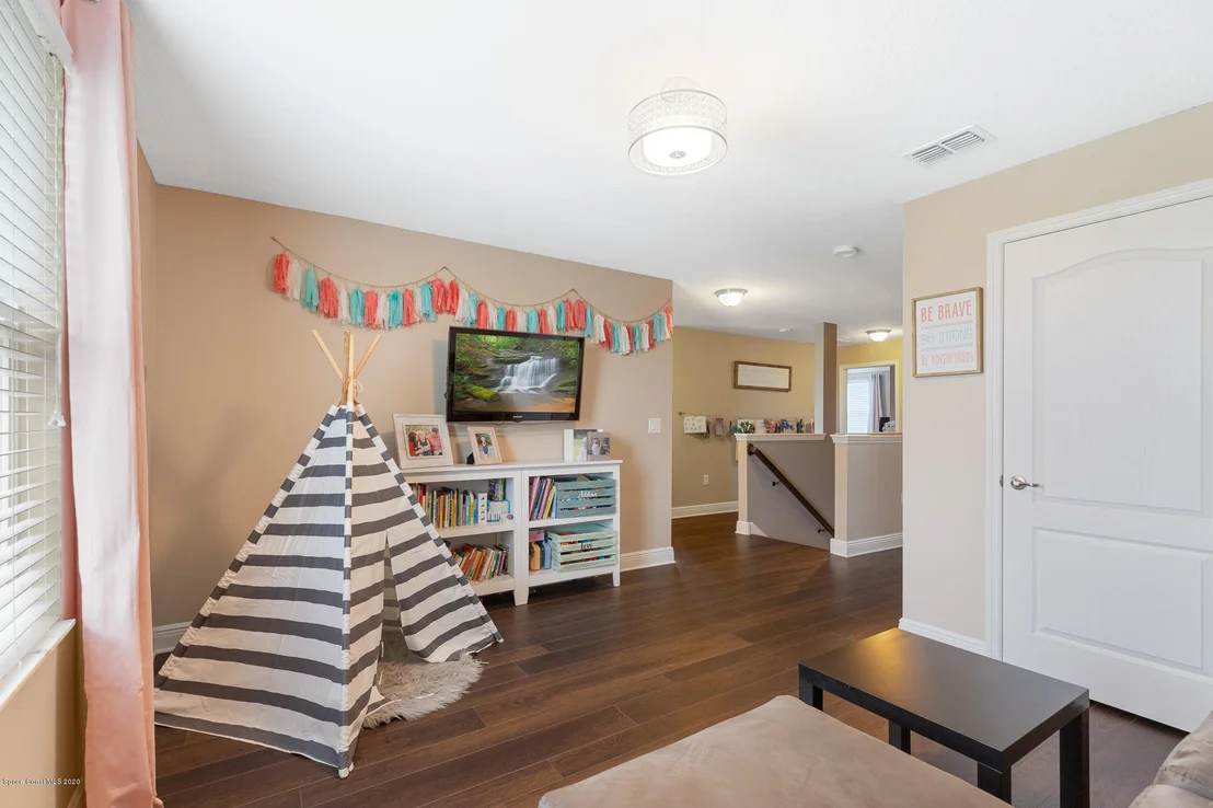 Photo of 3155 Constellation Drive