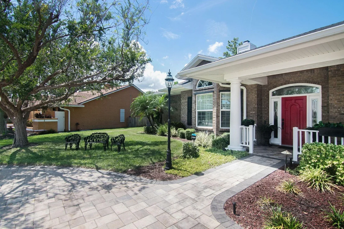 Photo of 1242 Silver Lake Drive