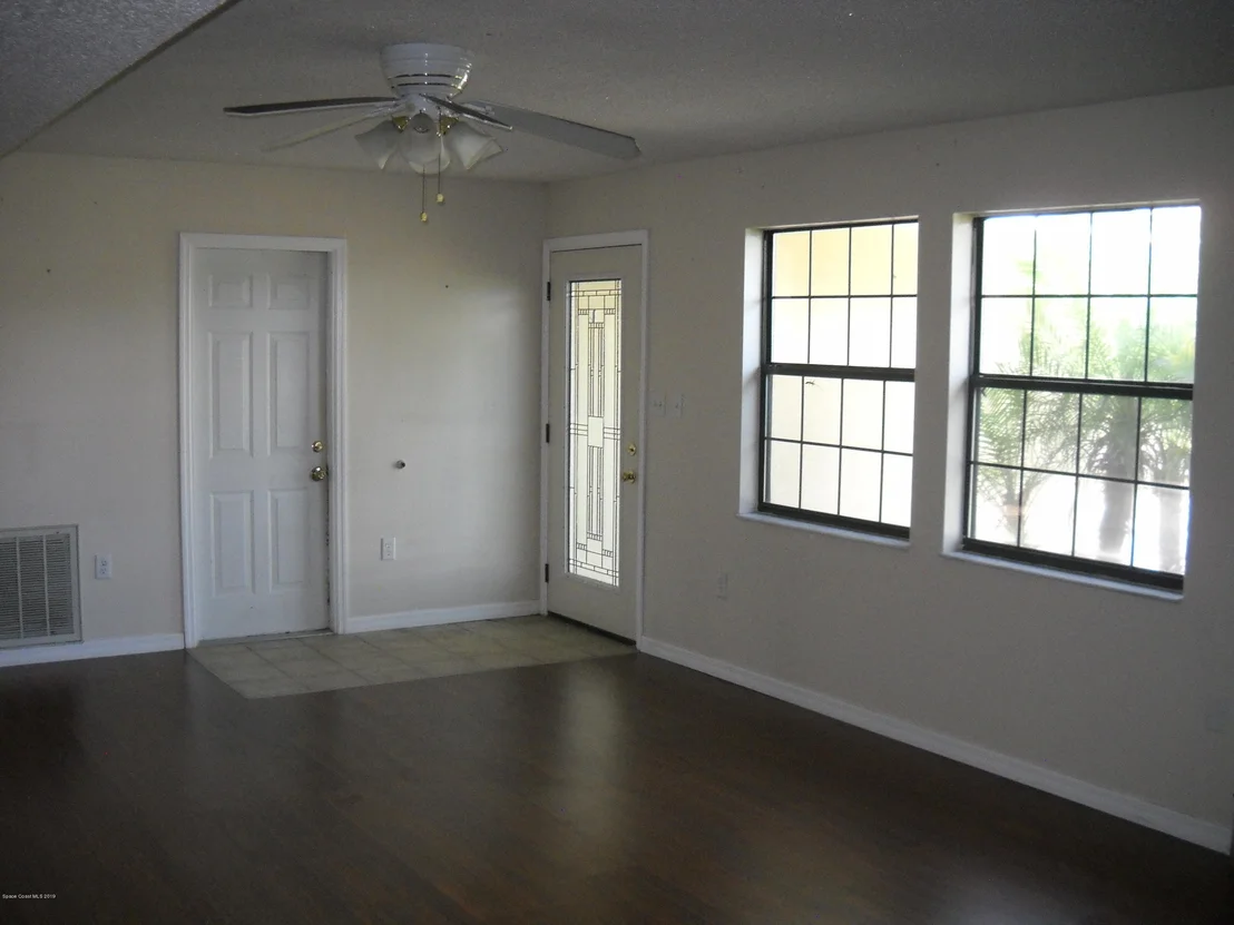 Photo of 5113 Holden Road