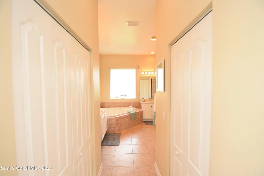 Photo of 2223 Woodfield Circle