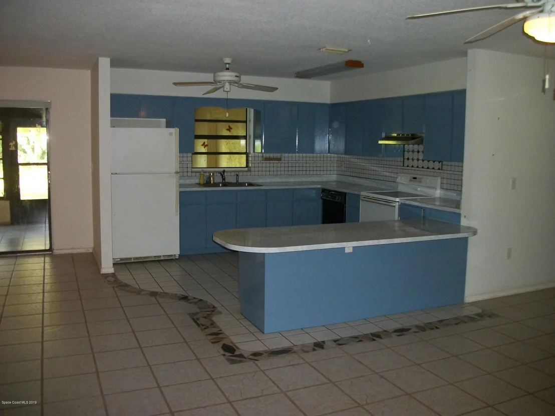 Photo of 1200 Wayne Lane NE
