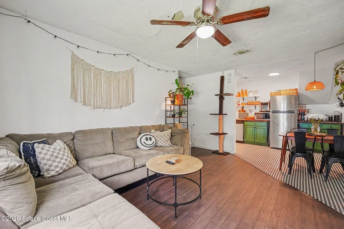 Photo of 209 Plumosa Drive