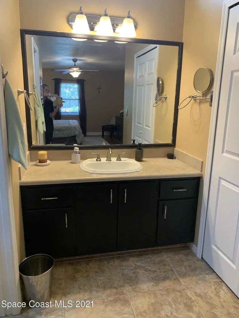 Photo of 6565 Dock Avenue