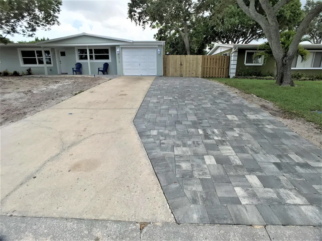 Photo of 1510 Albert Drive