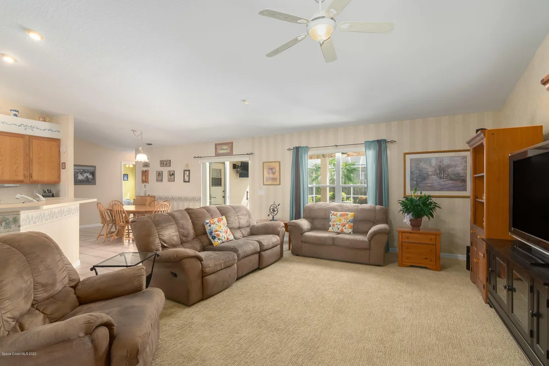 Photo of 5755 Sheffield Place