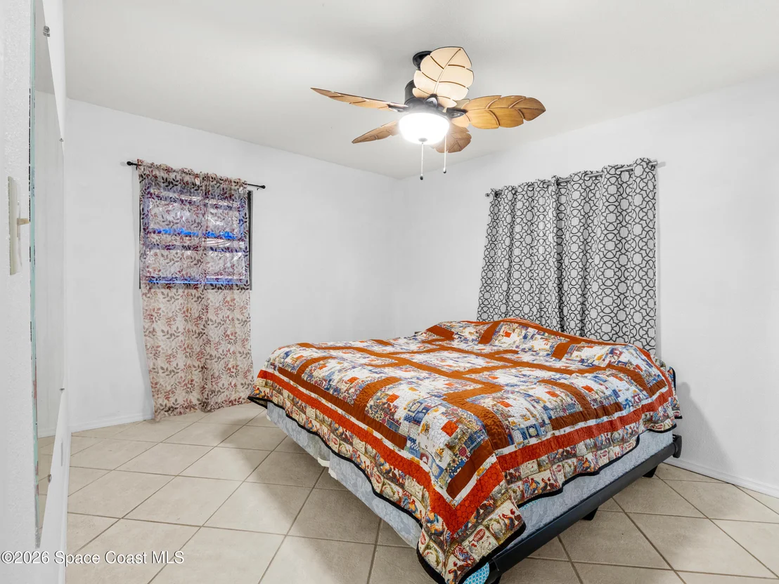 Photo of 1209 Vanderbilt Lane