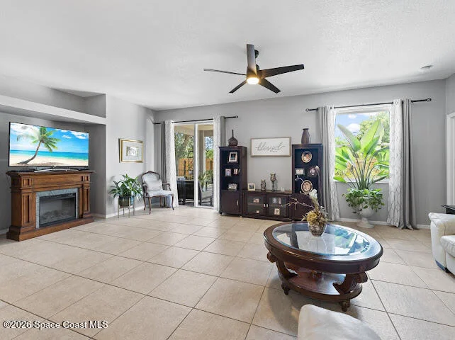Photo of 813 Del Mar Circle