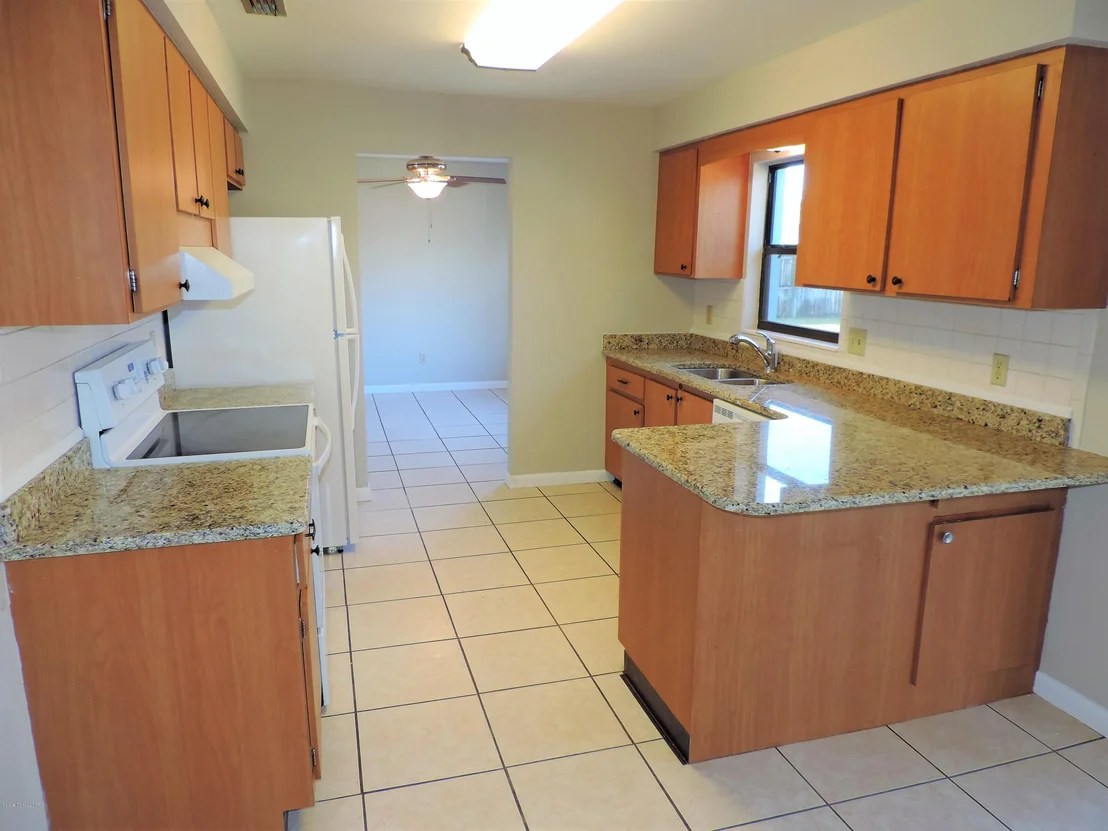 Photo of 930 Grant Road