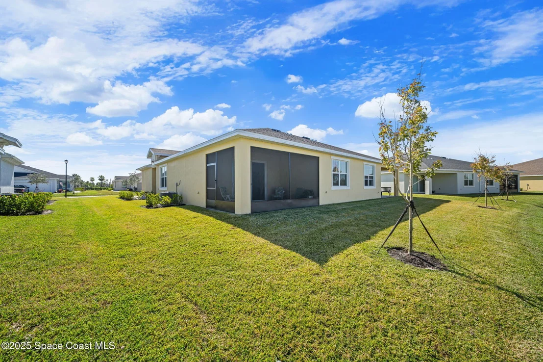 Photo of 2297 Cerulean Drive NW