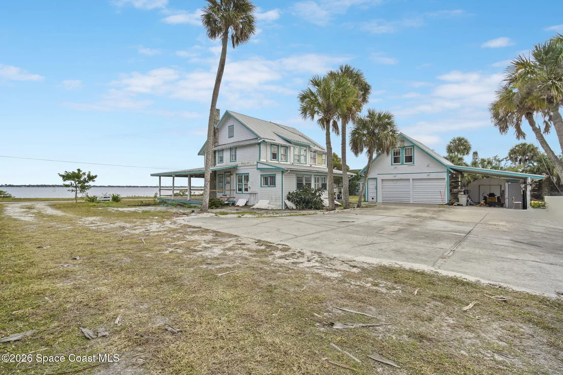Photo of 2612 Riverview Drive