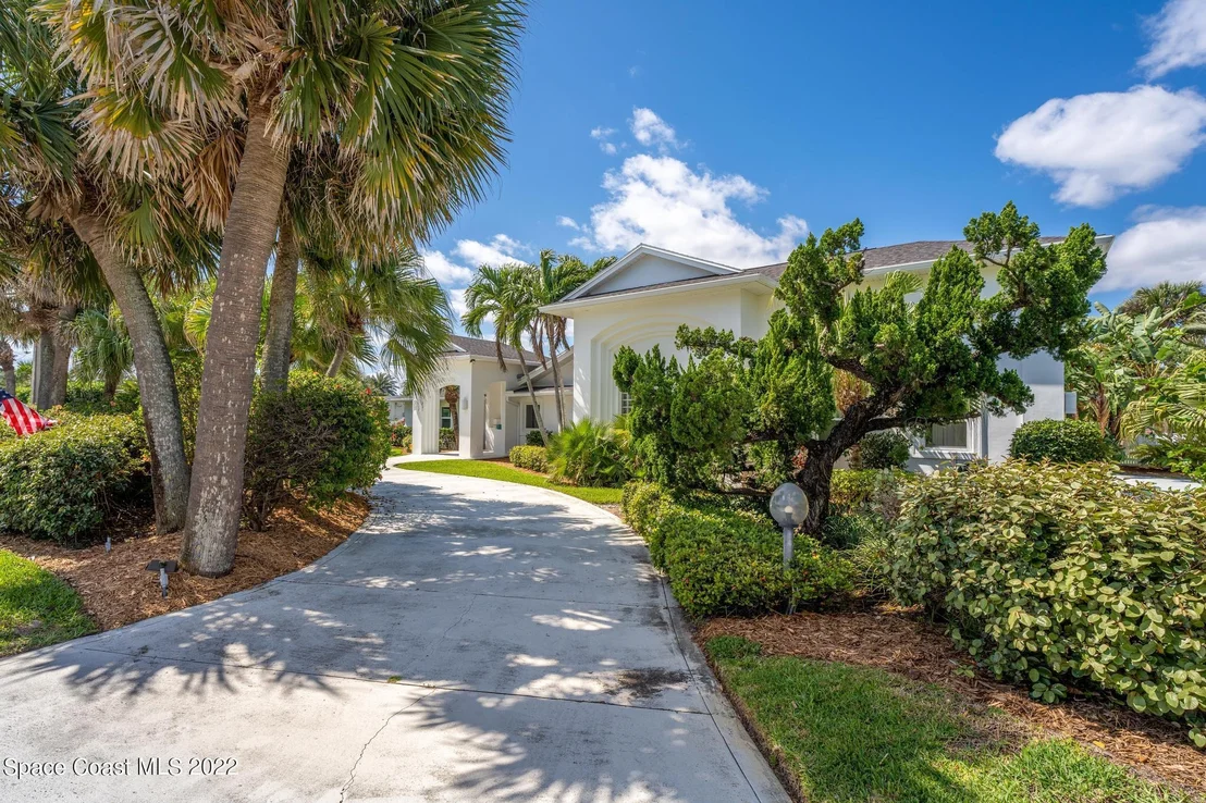 Photo of 200 Oak Street